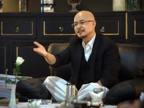 Phẩm chất quan trọng nhất của đàn ông là gì? Ông Đặng Lê Nguyên Vũ khẳng định: "Đàn ông, cần nhất là mạnh mẽ còn bao dung thì hãy để cho phụ nữ, tốt nhất đàn ông chỉ nên là đàn ông"