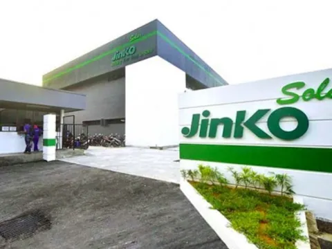 Sau 3 DA thần tốc tại Quảng Ninh, công ty pin năng lượng mặt trời Trung Quốc chiếm thị phần lớn nhất Việt Nam dự kiến doanh thu 2024 tăng gấp 3 lần lên 2,4 tỷ USD