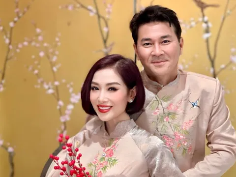 Hoa khôi Thu Hương đón Tết đầu tiên trong biệt thự 1.000 m2 "view triệu đô" ở quận 7, khoe cuộc sống viên mãn với chồng doanh nhân