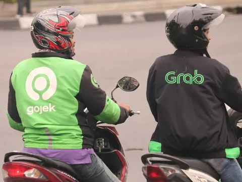 Grab sáp nhập công ty mẹ Gojek đáng sợ thế nào: Tạo ra 'quái vật' không ai có thể đánh bại, sẽ được mặc sức áp giá dịch vụ cho nhiều thị trường, là thương vụ không bao giờ nên xảy ra