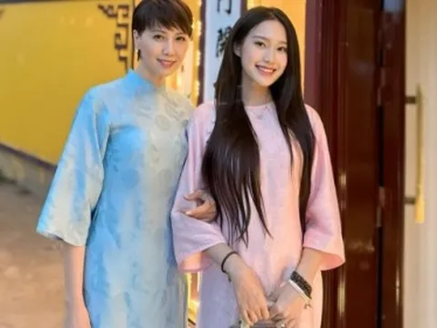 Mẹ vợ trẻ đẹp của Đoàn Văn Hậu chung khung hình với Doãn Hải My, bắt trend: Ngoan xinh yêu của mẹ đâu rồi”