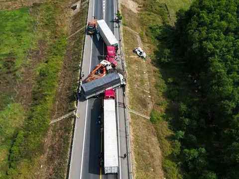 Rà soát, điều chỉnh tổ chức giao thông trên cao tốc Cam Lộ - La Sơn