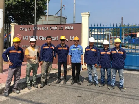 Hai 'gã khổng lồ' hóa chất Hàn Quốc trao tay nhau lượng lớn cổ phần của công ty sản xuất chất hóa dẻo duy nhất Việt Nam