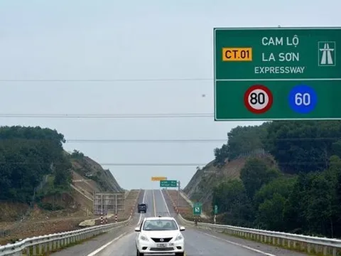 Thông tin mới về điều chỉnh giao thông trên cao tốc Cam Lộ - La Sơn