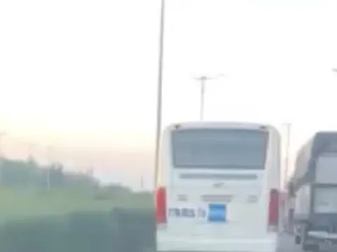 Chủ tịch UBND tỉnh Bình Định quay clip xe vi phạm, yêu cầu giám đốc sở xử lý