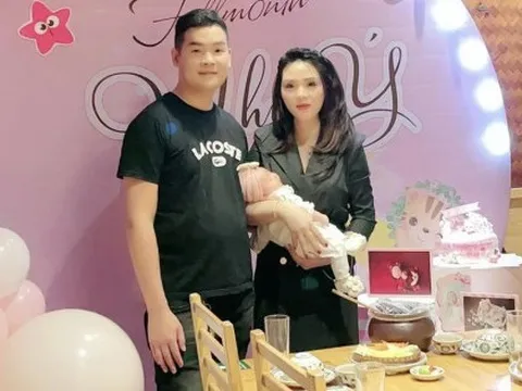 Những ông chồng siêu yêu thương, chiều chuộng vợ: Nấu cơm cữ, chăm bé mới sinh, cân tất việc nhà từ A đến Z