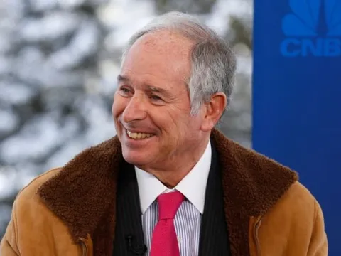 Quản lý khối tài sản hơn 1.000 tỷ USD, 1 CEO có thu nhập gần 900 triệu USD trong năm 2023