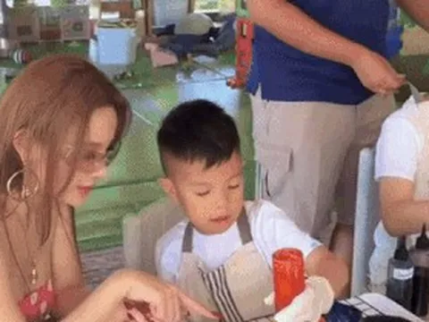 "Chị đẹp" Huyền Baby hiếm hoi khoe con, ngoại hình nổi bật của ái nữ và quý tử gây chú ý