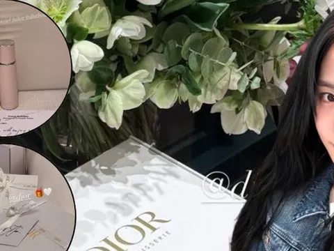 Thích cái cách Dior cưng chiều Jisoo: Tặng quà cho riêng mình cô, fan nhìn mà tự hào quá đỗi