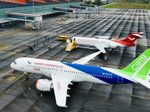 Triển lãm và trải nghiệm máy bay do Trung Quốc sản xuất tại Quảng Ninh