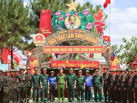 Lâm Đồng: 1.454 thanh niên nô nức lên đường nhập ngũ