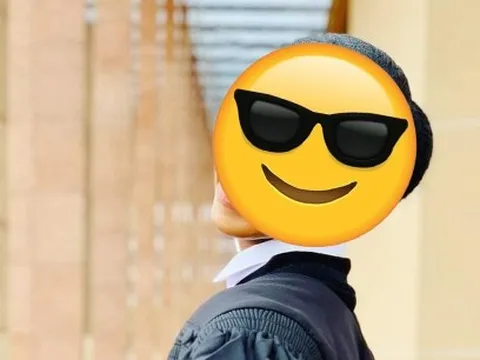 Nàng Hoa hậu đang gây sốt mạng xã hội, học vấn và công việc của cô được nhận xét: Chân dài, não cũng "dài"