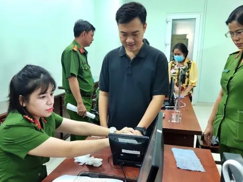 Công an Tp.HCM nói về bổ sung dữ liệu sinh trắc học trên thẻ căn cước