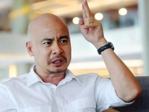 Tưởng rằng công nghệ kéo cả thế giới lại gần, riêng ông Đặng Lê Nguyên Vũ nói "CNTT quả thực đã làm hỏng chúng ta! Tưởng là kết nối, nhưng thực ra là cắt đứt"