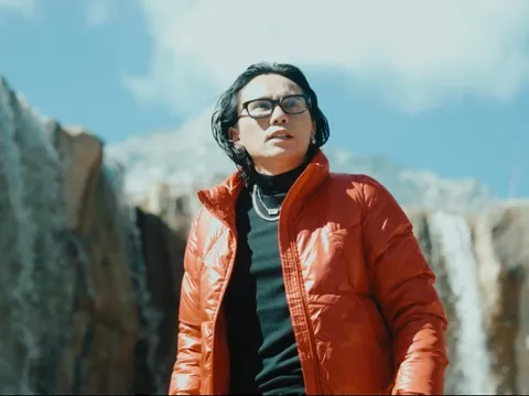 Chịu chơi như nam ca sĩ boyband đời đầu: U50 vẫn mạnh tay đầu tư làm MV đẹp tựa phim điện ảnh, chứng tỏ “gừng càng già càng cay”