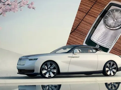 Rolls-Royce ra mắt siêu phẩm đắt nhất thế giới: Giá quy đổi 740 tỷ đồng, bằng 60 chiếc Phantom, riêng thời gian ốp gỗ đã tốn 1 năm