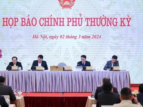 Bộ Nội vụ thông tin về thực hiện chính sách tiền lương mới từ 1-7