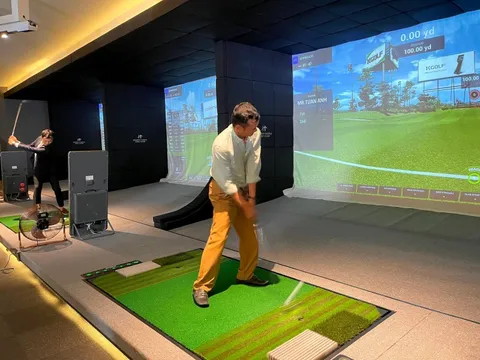 Một DN Việt tuyên bố sẽ chi 15 triệu USD để mở 10 câu lạc bộ golf công nghệ cho giới nhà giàu tại Việt Nam