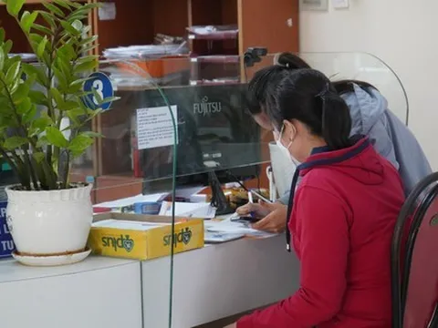 Nghỉ việc rút BHXH một lần, nhiều công nhân tiếc công việc mức lương trên 10 triệu đồng/tháng