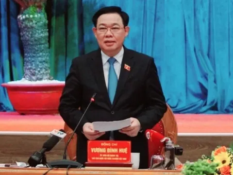 Chủ tịch Quốc hội: Bình Định cần bứt tốc phát triển