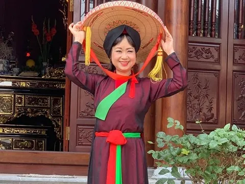 Nữ NSND từng là Đại biểu Quốc hội: Luôn được chồng chở, hỏng 8 xe đạp 2 xe máy, 71 tuổi vẫn hạnh phúc