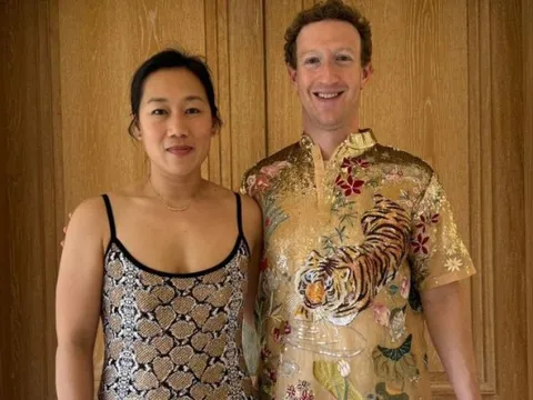 9 trang tài liệu ghi chi tiết về quy định trang phục tại đám cưới của con trai tỷ phú giàu nhất châu Á