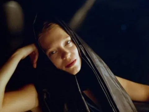 Mỹ nhân đẹp như nữ thần trong bom tấn 4600 tỷ, từng gây sốc với phim 18+ chấn động toàn cầu