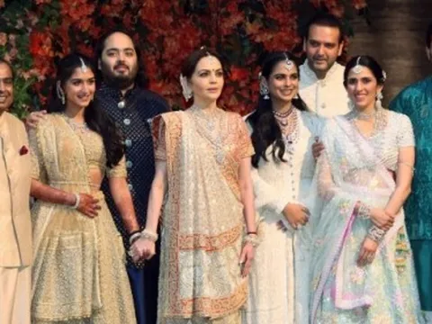 Điều ít biết về 3 con tỷ phú giàu nhất châu Á: Nam thanh nữ tú tài năng xuất chúng, được dạy dỗ chu đáo về giá trị gia đình