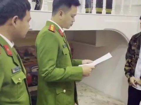 Phá đường dây đánh bạc poker lên tới 250 tỉ đồng