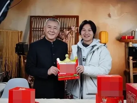 Tưởng gia đình nợ nần, lăn lộn đi làm trang trải, chàng trai sốc khi biết bố là "trùm” kinh doanh, nhà giàu tới mức riêng nội thất đã 34 tỷ đồng