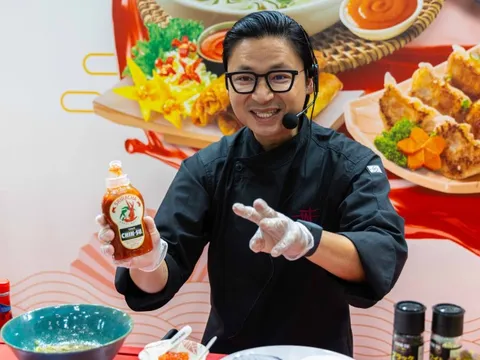 Luke Nguyễn đốn tim thực khách với màn trổ tài cùng tương ớt Chin-su Sriracha