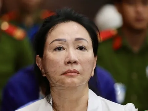 Bà Trương Mỹ Lan không biết về những chuyến xe chở tiền từ ngân hàng về trụ sở tập đoàn, nhà riêng?