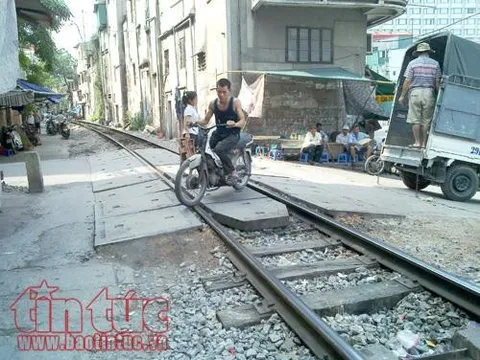 Hơn 1.600 tỷ đồng nâng cấp đường ngang đường sắt