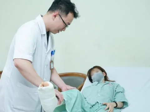 Ngoạn mục cứu sống nữ bệnh nhân bị xe tải 1,5 tấn cán qua người