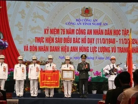 Bộ trưởng Tô Lâm trao danh hiệu Anh hùng Lực lượng vũ trang nhân dân tặng Công an Nghệ An