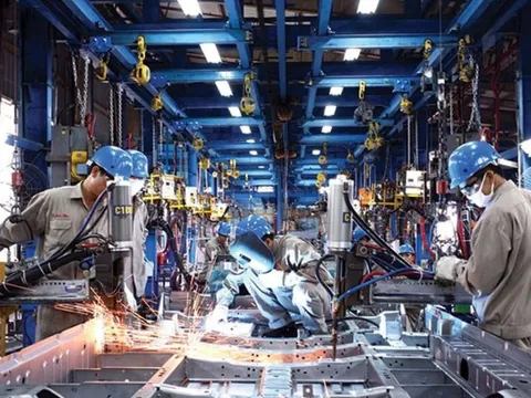 Thủ tướng hoả tốc triệu tập Chủ tịch, Tổng giám đốc Vingroup, Sungroup, Masan Group, FPT, Novaland... họp tháo gỡ khó khăn cho sản xuất kinh doanh vào sáng ngày 14/3