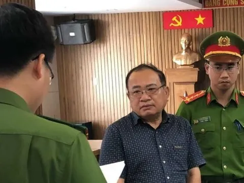 Phó giám đốc mua giấy tờ giả trên mạng để tham gia đấu thầu