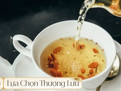 Thức uống quen thuộc gắn liền với 2.000 năm ươm trồng của người Việt: Nay có thêm 1 lựa chọn cao cấp đến từ quốc đảo được ví là “Con rồng châu Á”