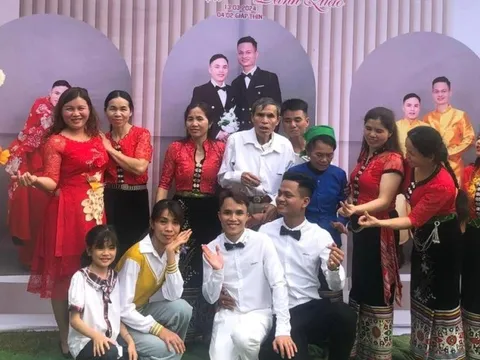 Chuyện chưa kể về đám cưới đồng tính nam đầu tiên tại miền núi Nghệ An