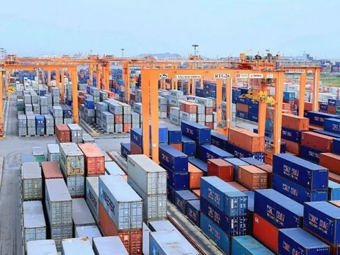 Tổng trị giá xuất nhập khẩu 2 tháng đầu năm đạt 113,43 tỷ USD