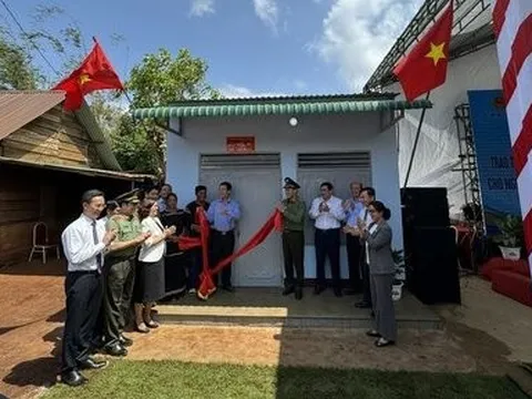 Bộ Công an trao tặng 1.200 căn nhà cho các hộ khó khăn ở Đắk Lắk