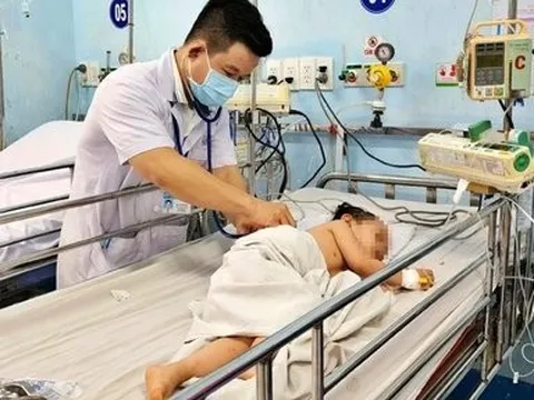 Tp.HCM: Nắng nóng kéo dài, số ca mắc bệnh tay chân miệng tăng cao