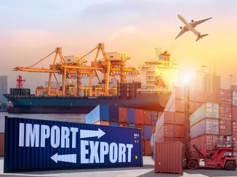 Tổng trị giá xuất nhập khẩu hàng hóa của Việt Nam tăng mạnh
