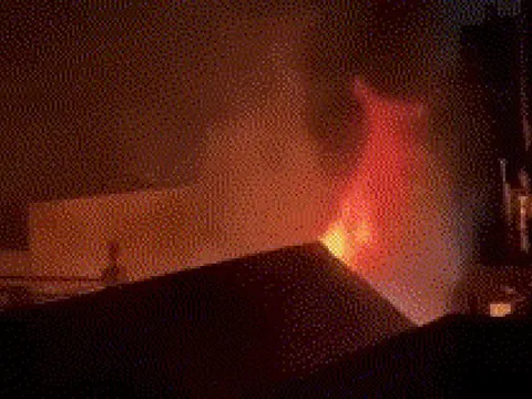 Cháy ngùn ngụt căn nhà 3 tầng ở quận Tân Phú