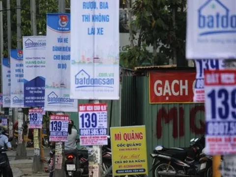 Giật mình với con số băng rôn quảng cáo không phép ở TP HCM