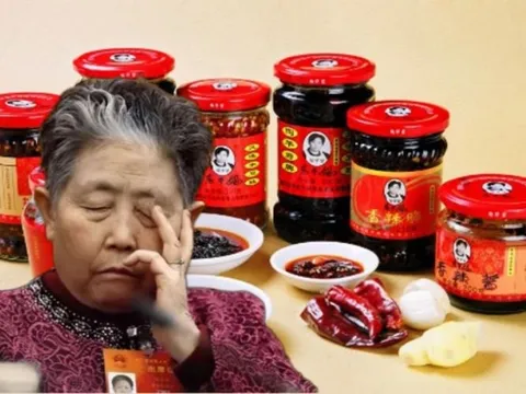 "Nữ tướng” ớt chưng huyền thoại nhất Trung Quốc: 42 tuổi khởi nghiệp dựng cơ đồ 48 tỷ đồng, U70 giao cho 2 quý tử để nghỉ hưu nhưng vỡ mộng, 75 tuổi vẫn livestream bán hàng