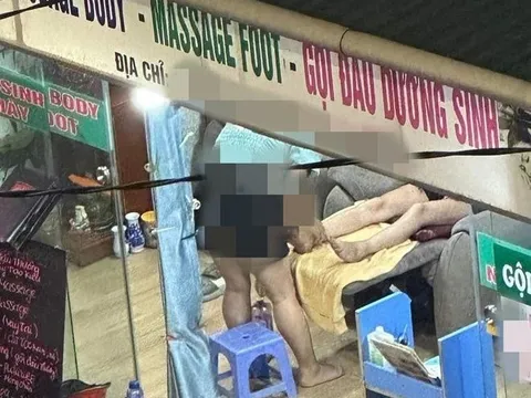 Tạm dừng hoạt động quán thu 500.000 đồng cho 1 giờ gội đầu