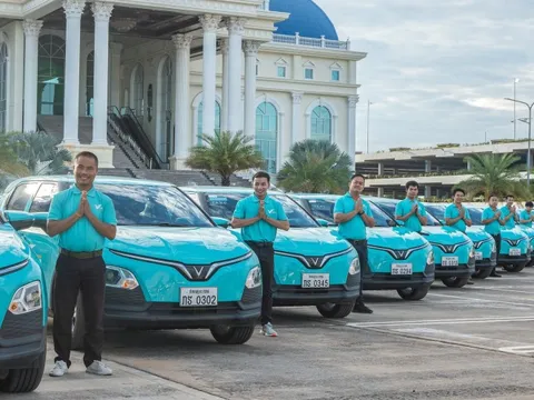 Vingroup muốn góp vốn vào hãng taxi của tỷ phú Phạm Nhật Vượng