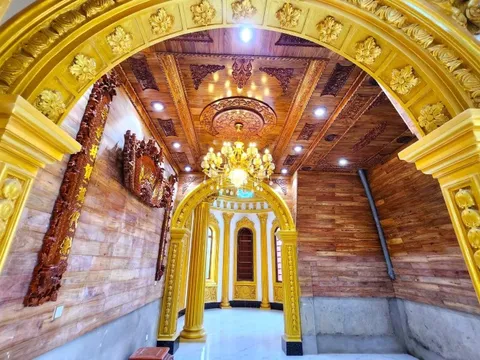 “Đại gia đồng nát” hé lộ lý do kinh phí xây lâu đài lên tới gần 100 tỷ: Một khâu ngốn hơn 10 tỷ tiền công