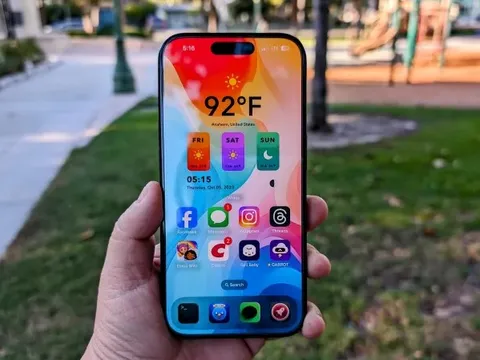 "Tôi đã dùng chiếc iPhone tuyệt vời này suốt 6 tháng qua": Thật khó tin khi có nhiều người chê nó